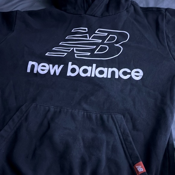 selling new balance hoodie kids large - Picture 1 of 1